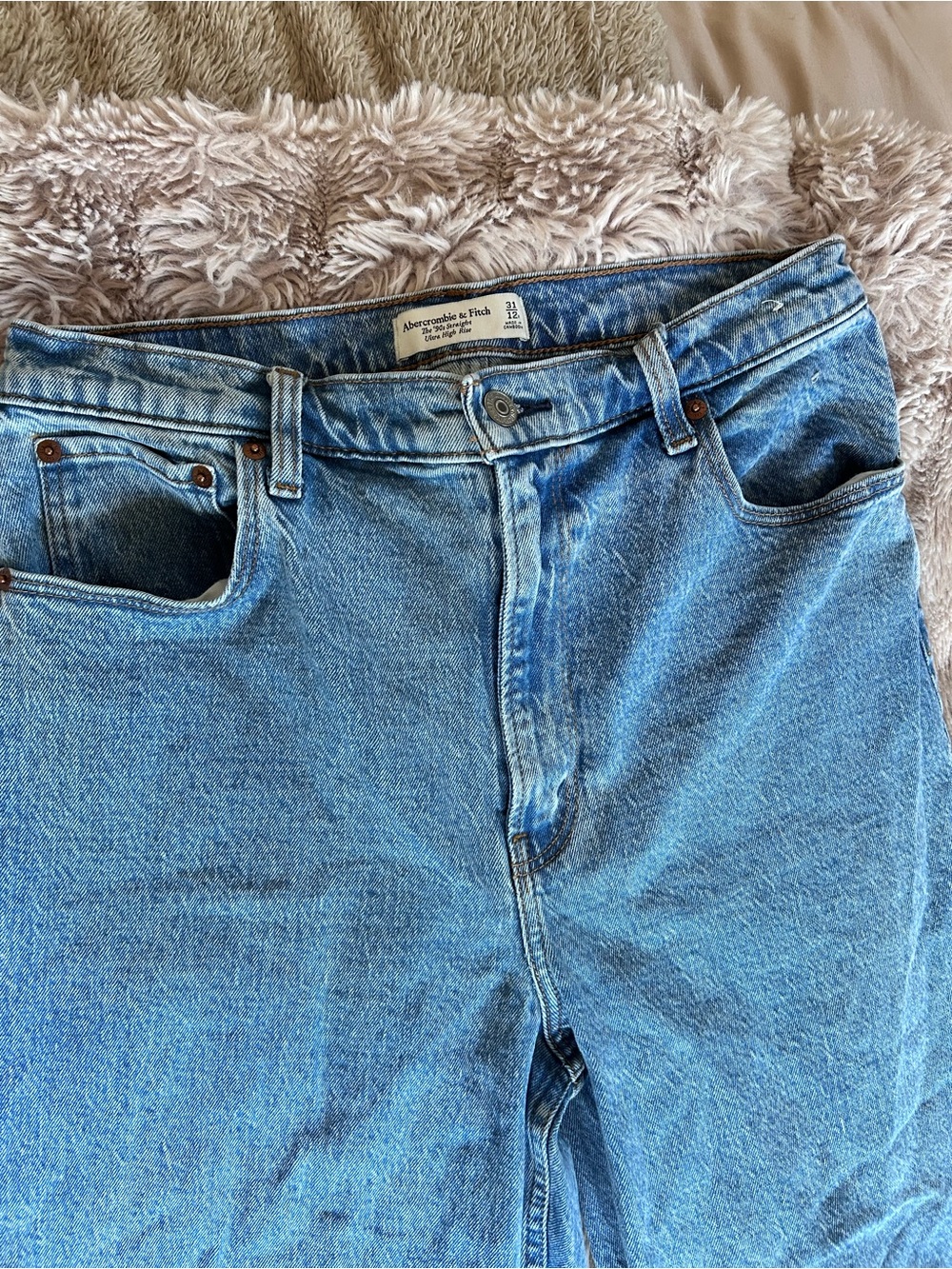 2 A&F Straight Leg Jeans Bundle! - Picture 6 of 6